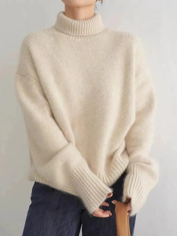 Laura - Elegance in Cashmere