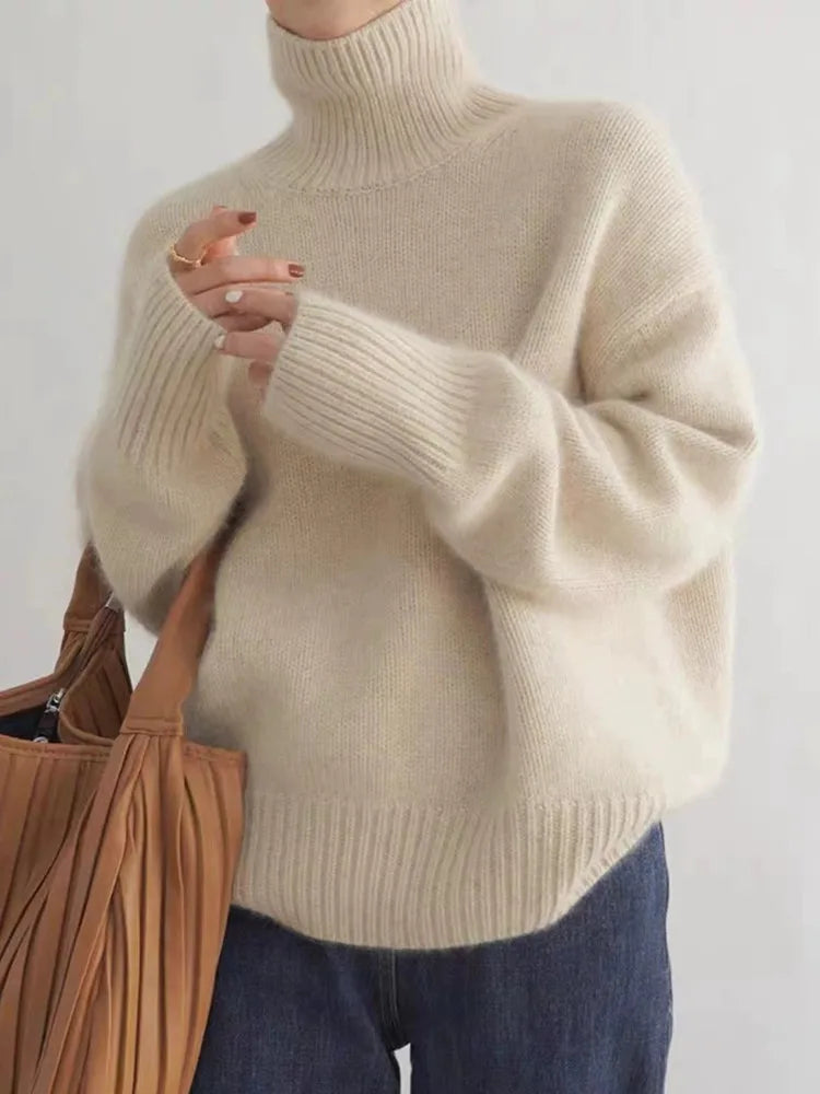 Laura - Elegance in Cashmere