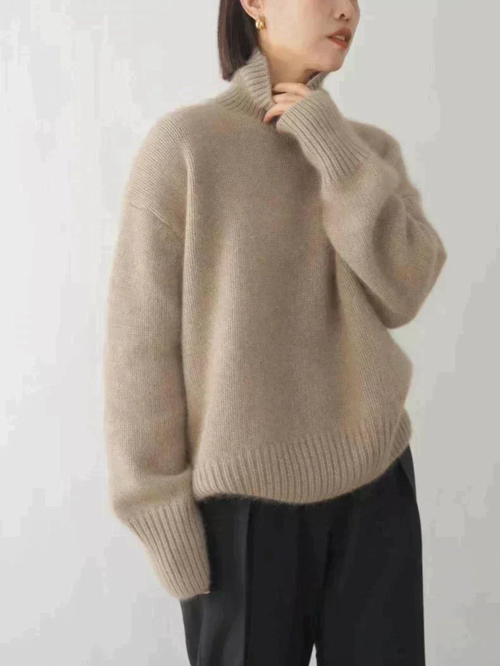 Laura - Elegance in Cashmere